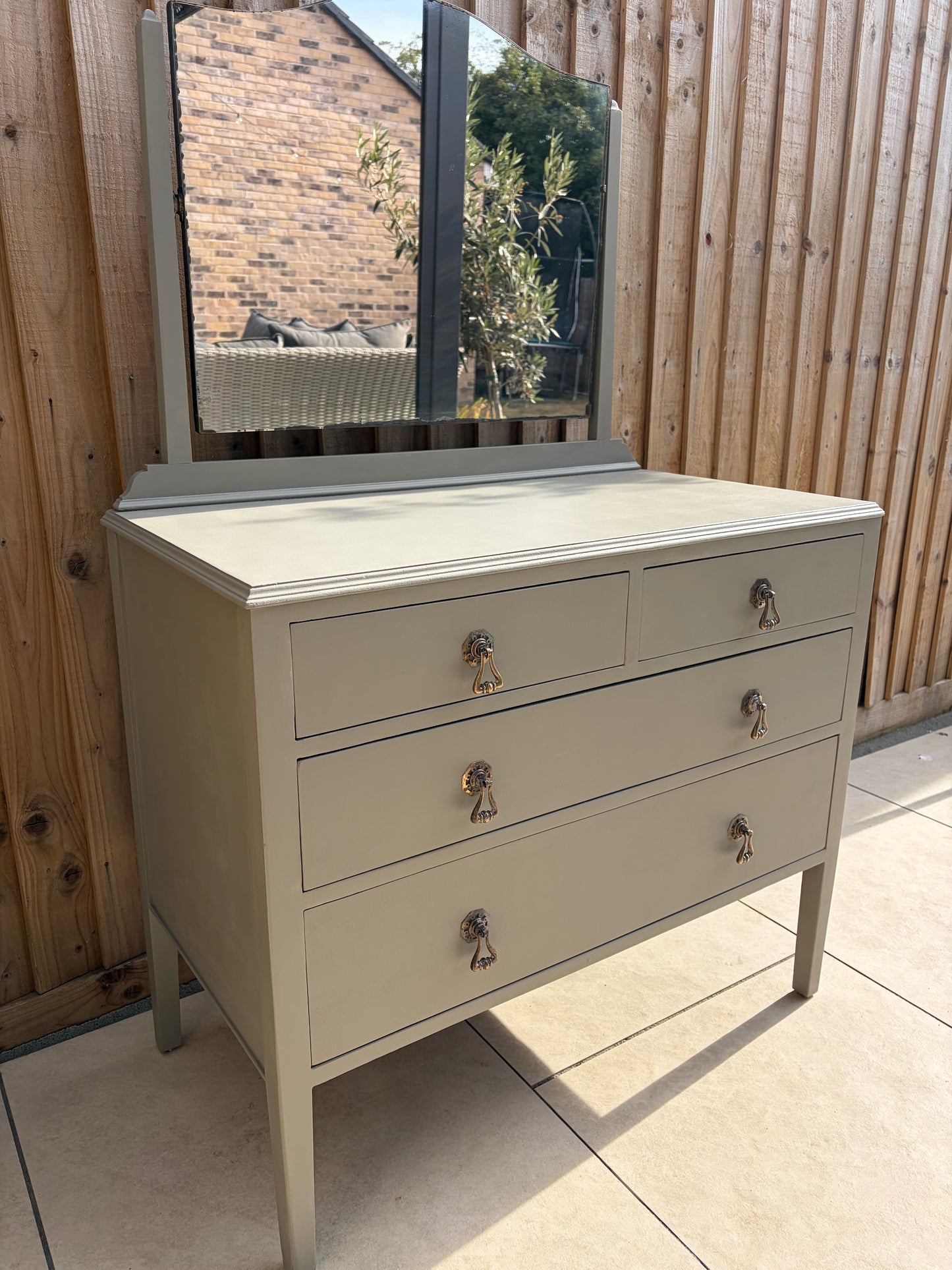 Vintage Chest of Drawers with Mirror