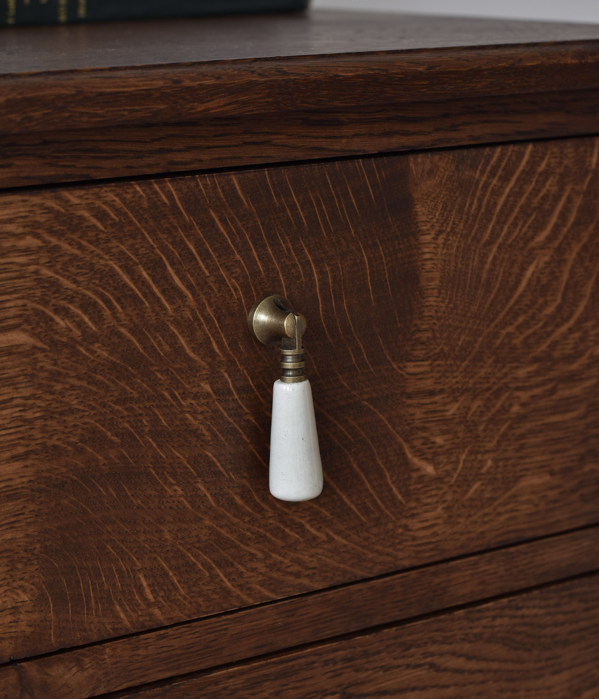 Santiago Scalloped Chest Of Drawers