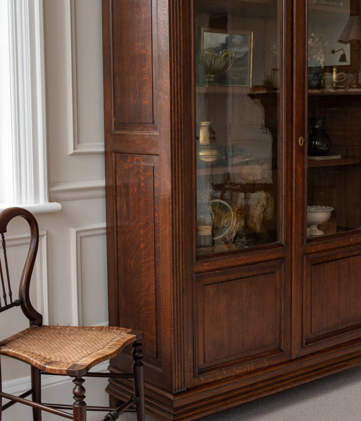 Late-19th Century Oak Glazed Armoire with Reeded Pilasters