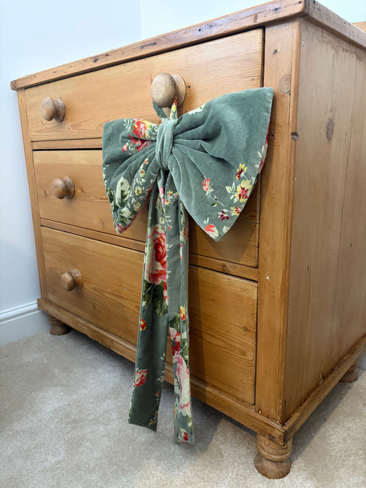 Antique Pine Chest of Drawers