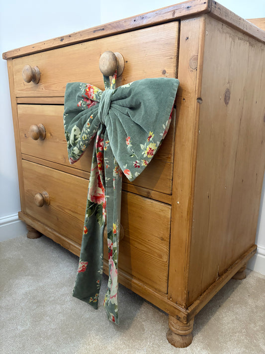 Antique Pine Chest of Drawers