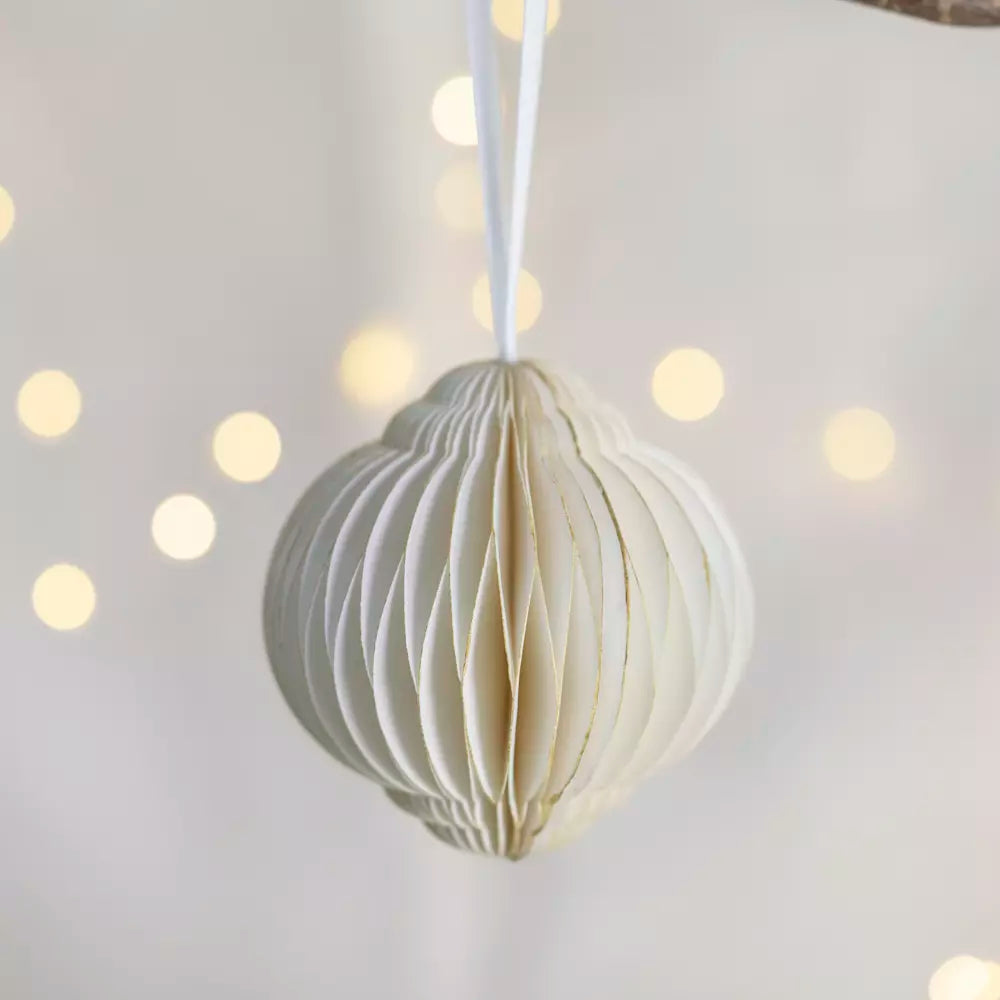 Honeycomb Decoration Ornate Boule Ivory